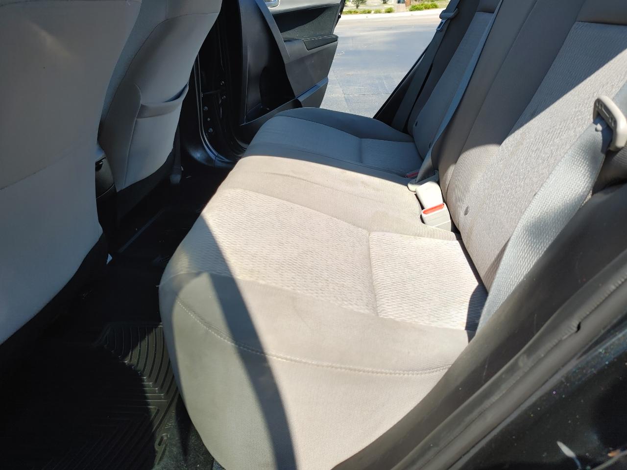 Toyota Corolla LE 2014