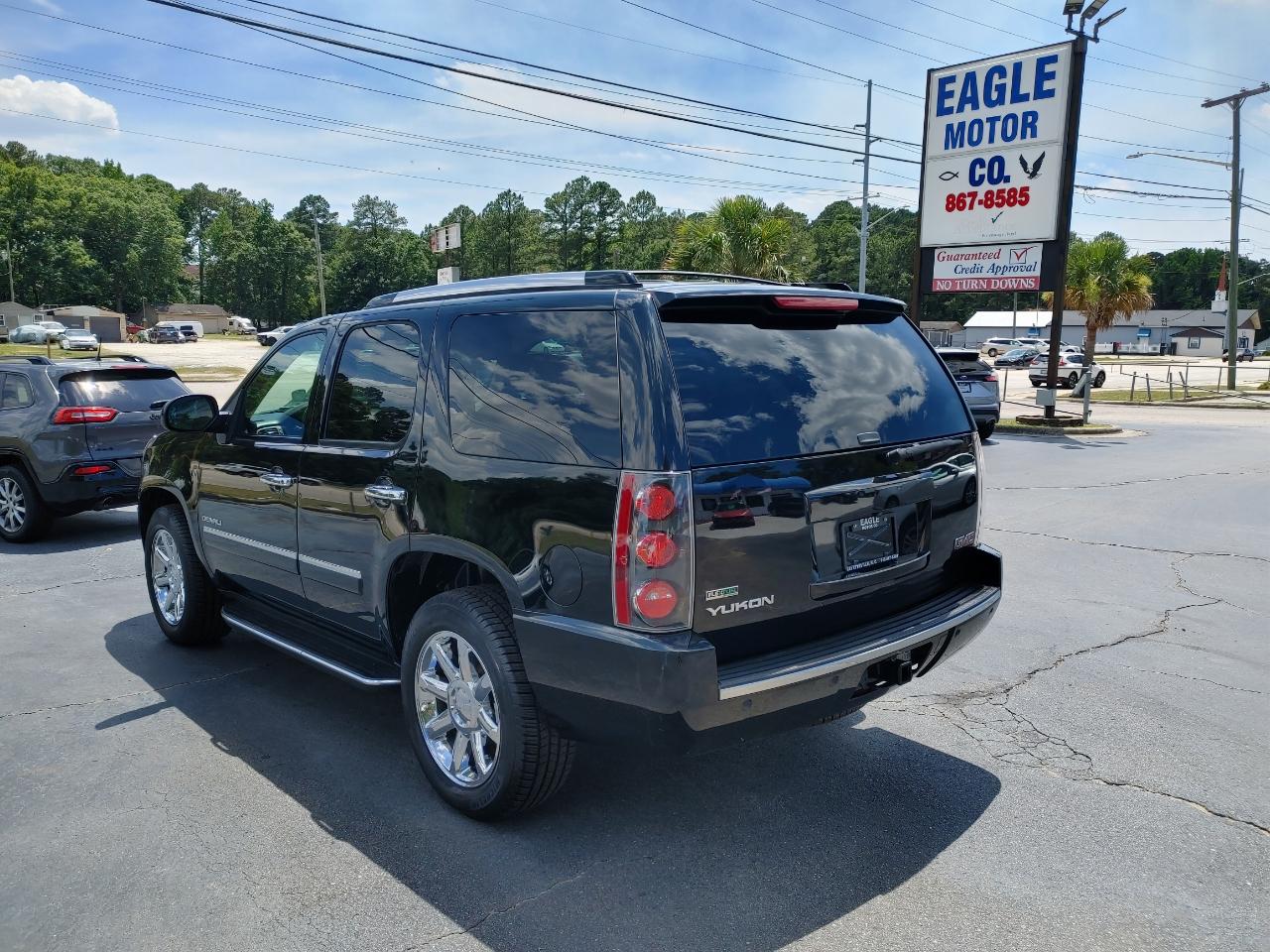 GMC Yukon Denali 2010