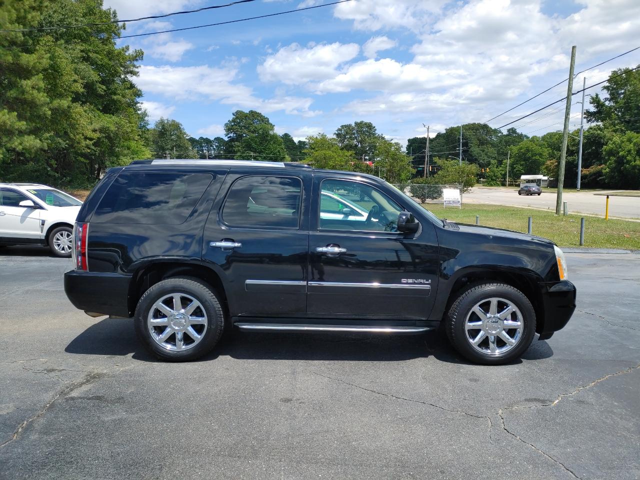 GMC Yukon Denali 2010