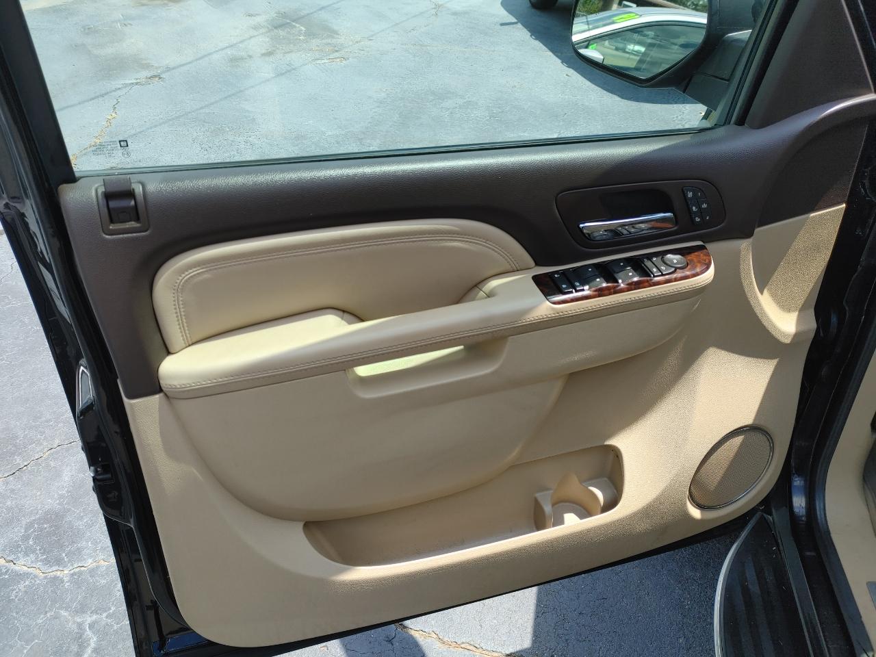 GMC Yukon Denali 2010