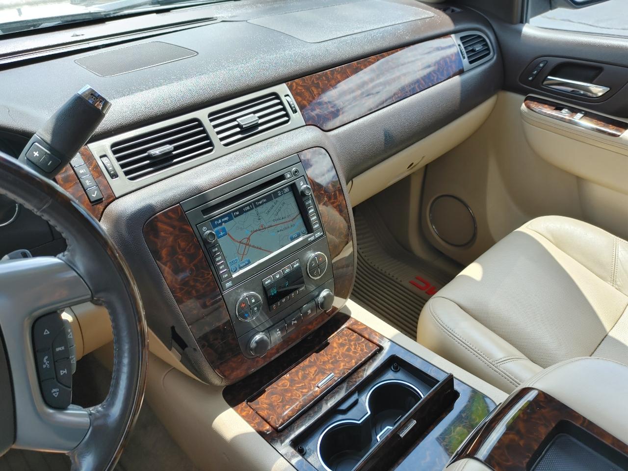 GMC Yukon Denali 2010