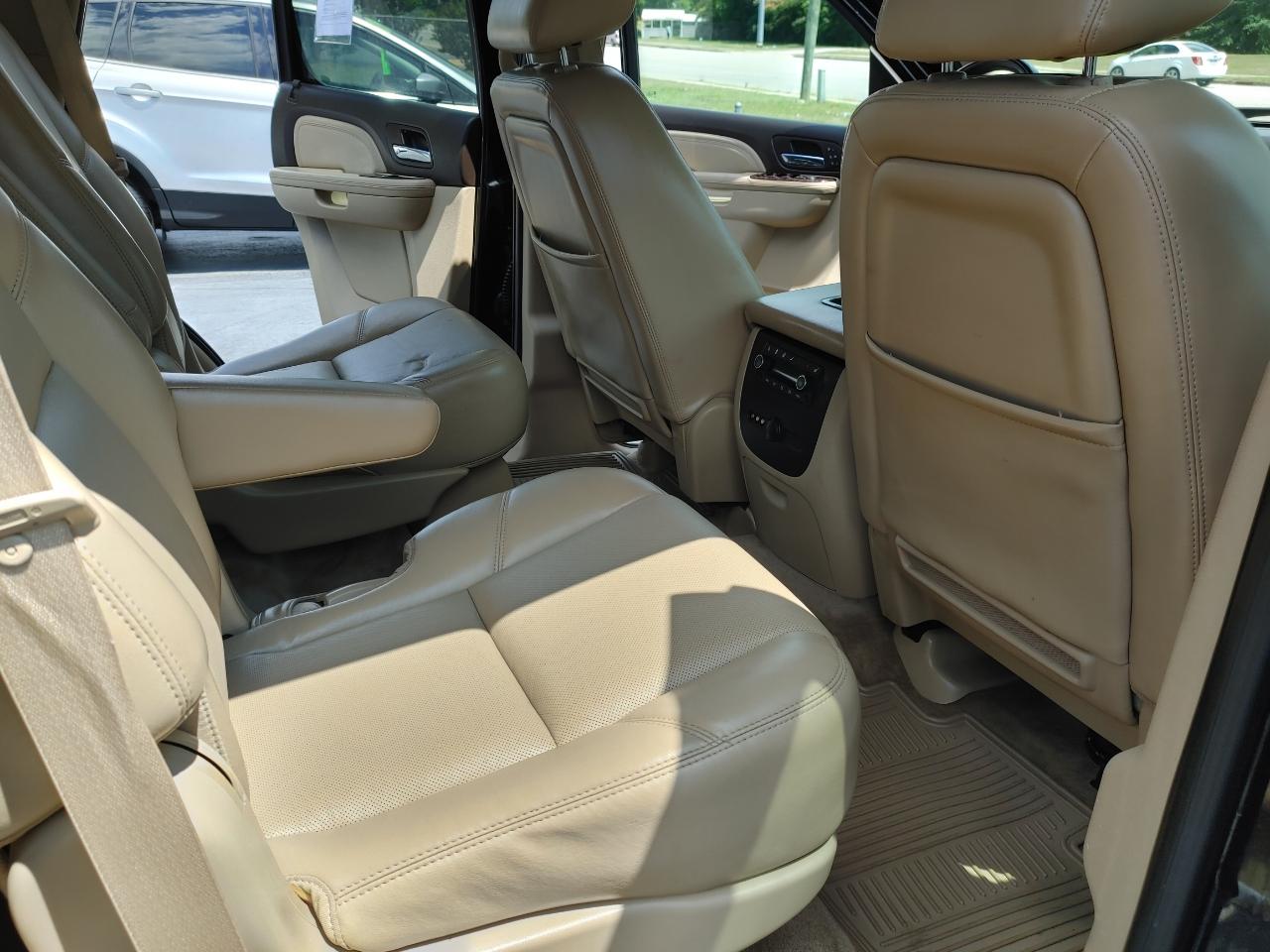 GMC Yukon Denali 2010