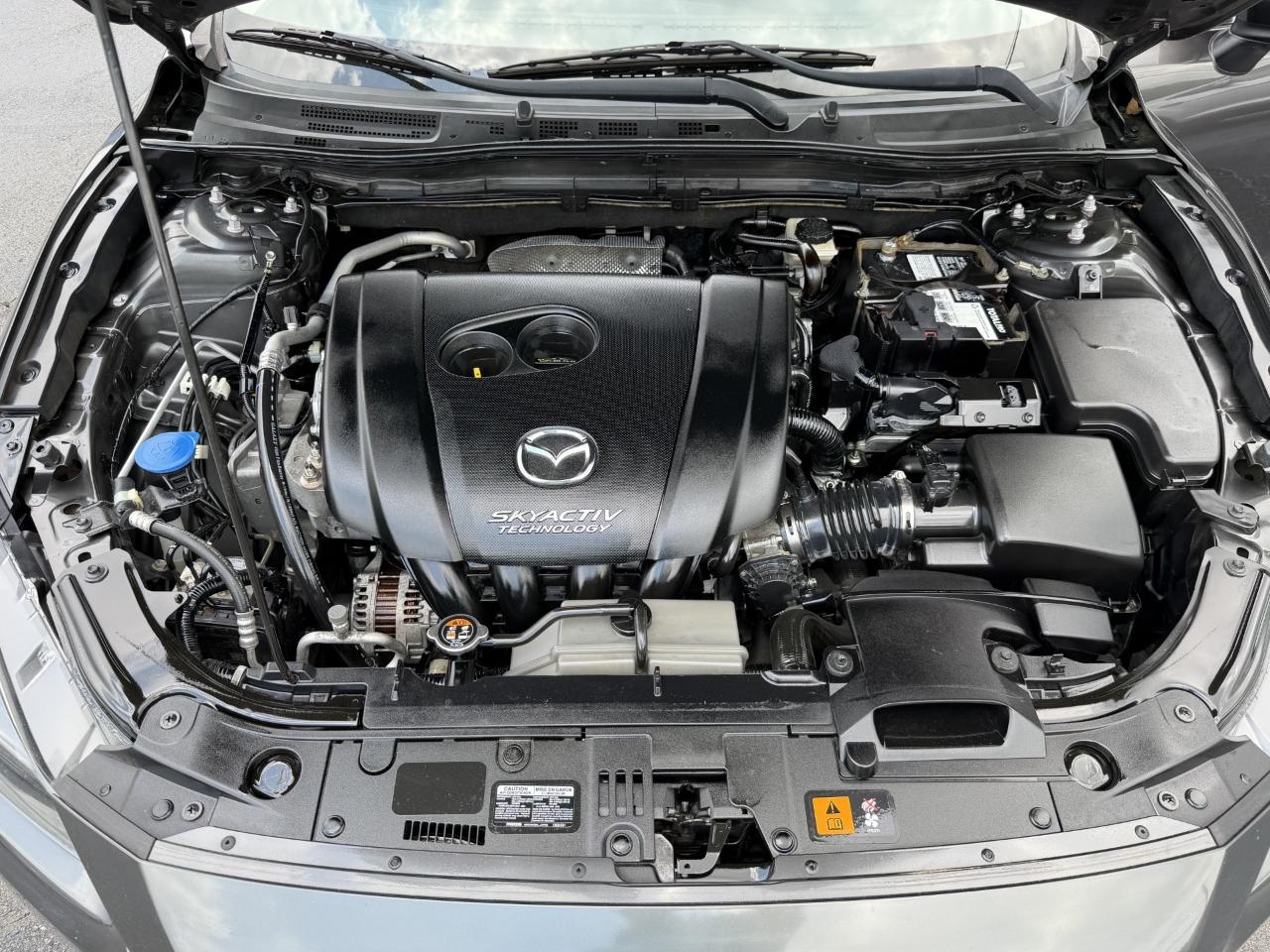 Mazda Mazda3 4-Door Touring Manual 2018