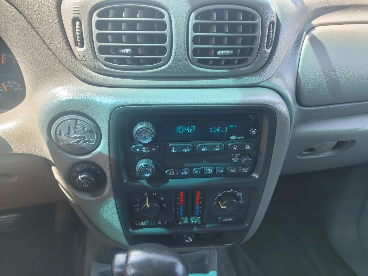Chevrolet TrailBlazer LS 2002