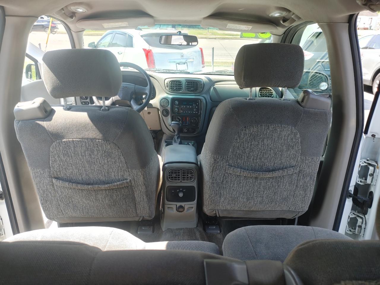 Chevrolet TrailBlazer LS 2002