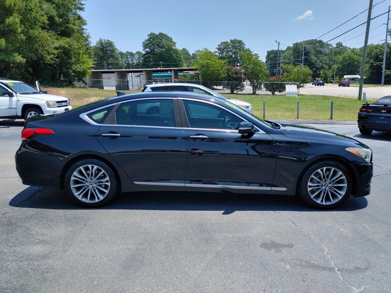 Hyundai Genesis 3.8L V6 4D Sedan 2015