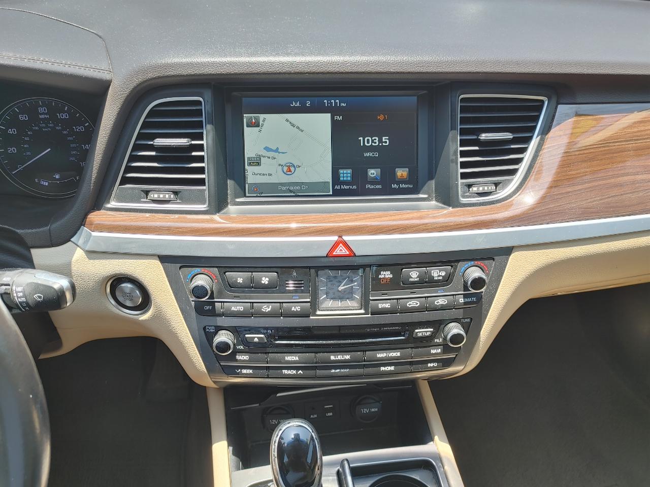 Hyundai Genesis 3.8L V6 4D Sedan 2015