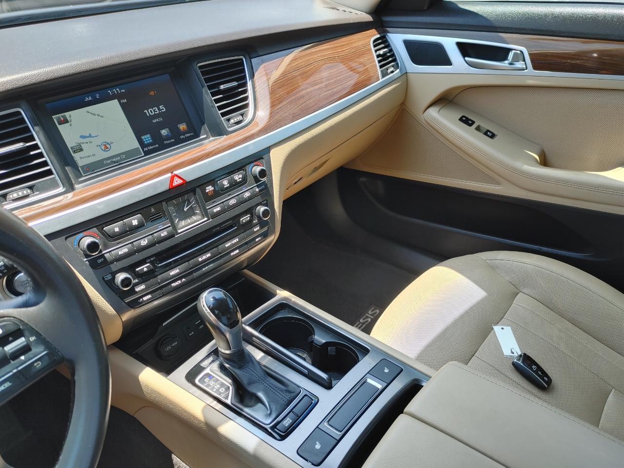 Hyundai Genesis 3.8L V6 4D Sedan 2015