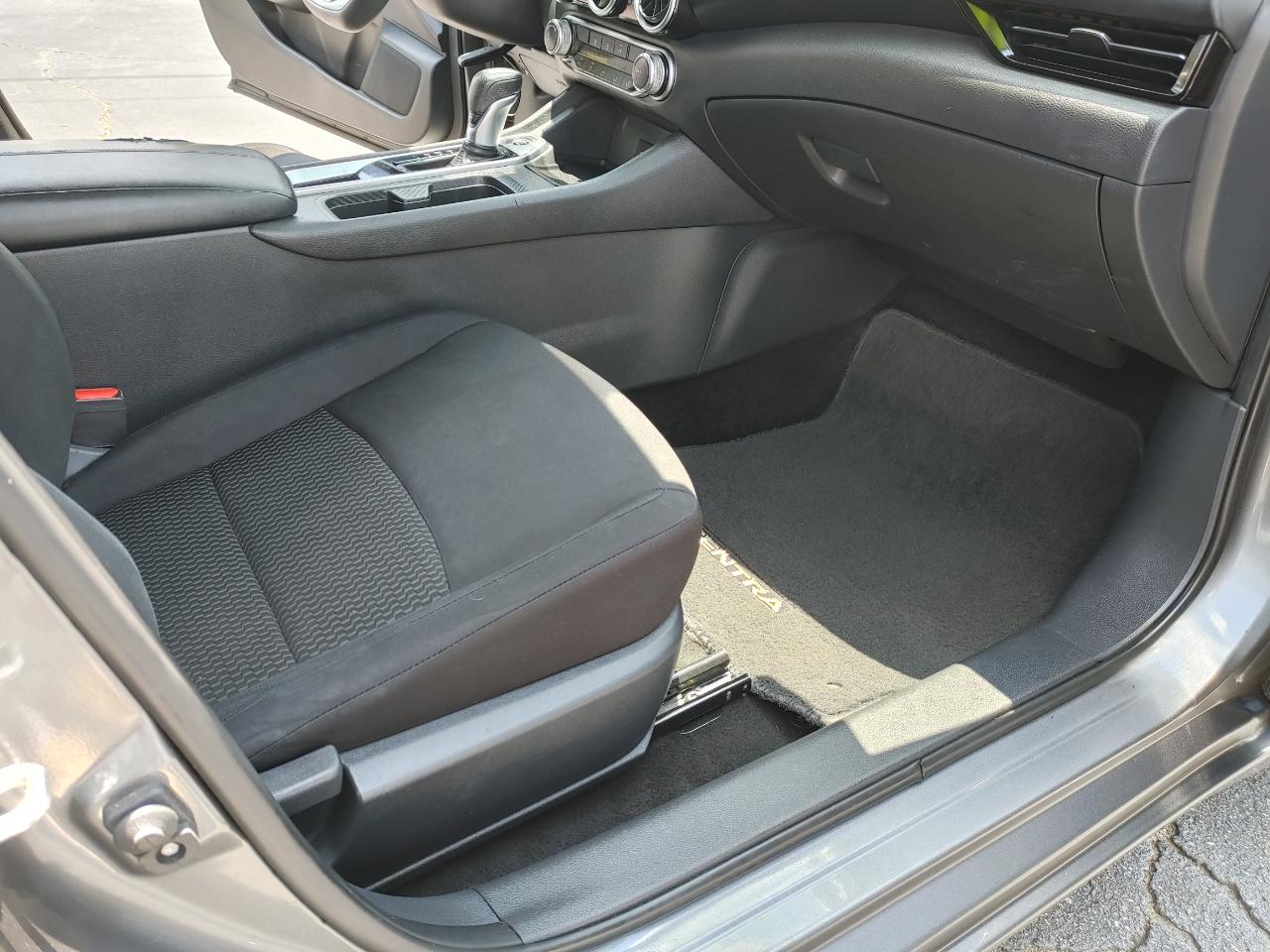 Nissan Sentra S 2020