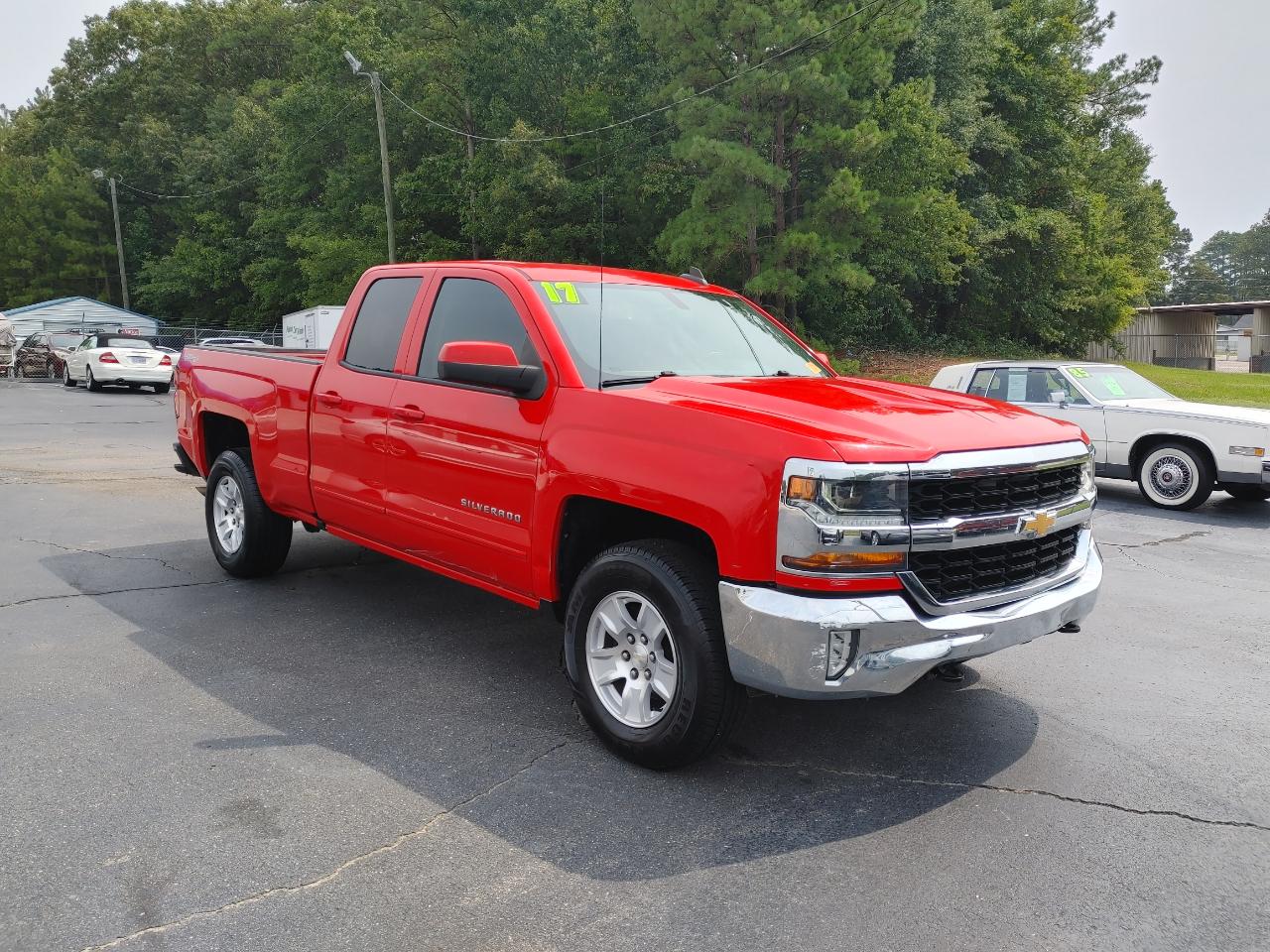 Chevrolet Silverado 1500 4WD Double Cab 143.5" LT w/1LT 2017