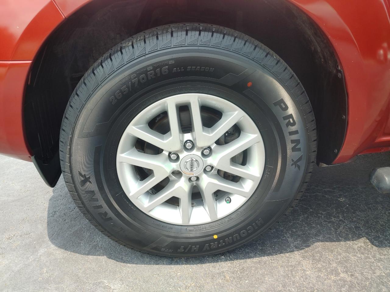 Nissan Frontier SV Crew Cab V6 2014