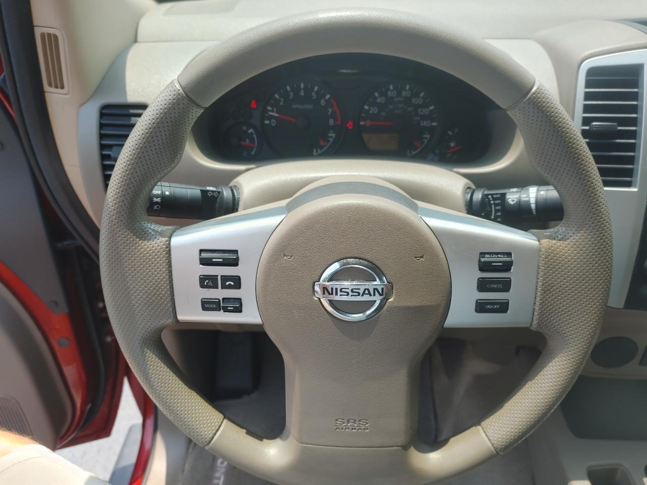 Nissan Frontier SV Crew Cab V6 2014