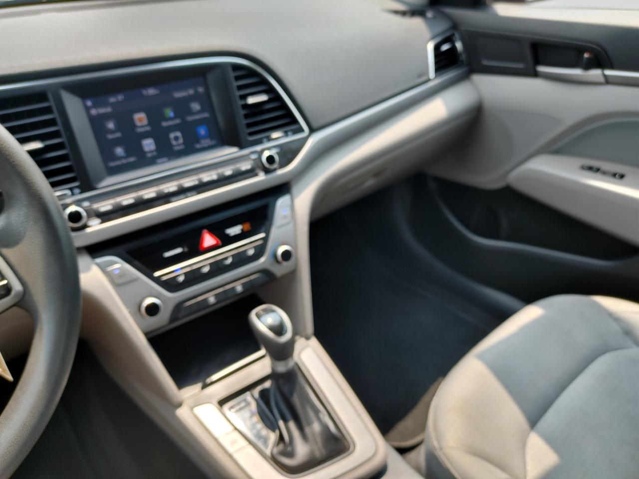 Hyundai Elantra SEL 2018