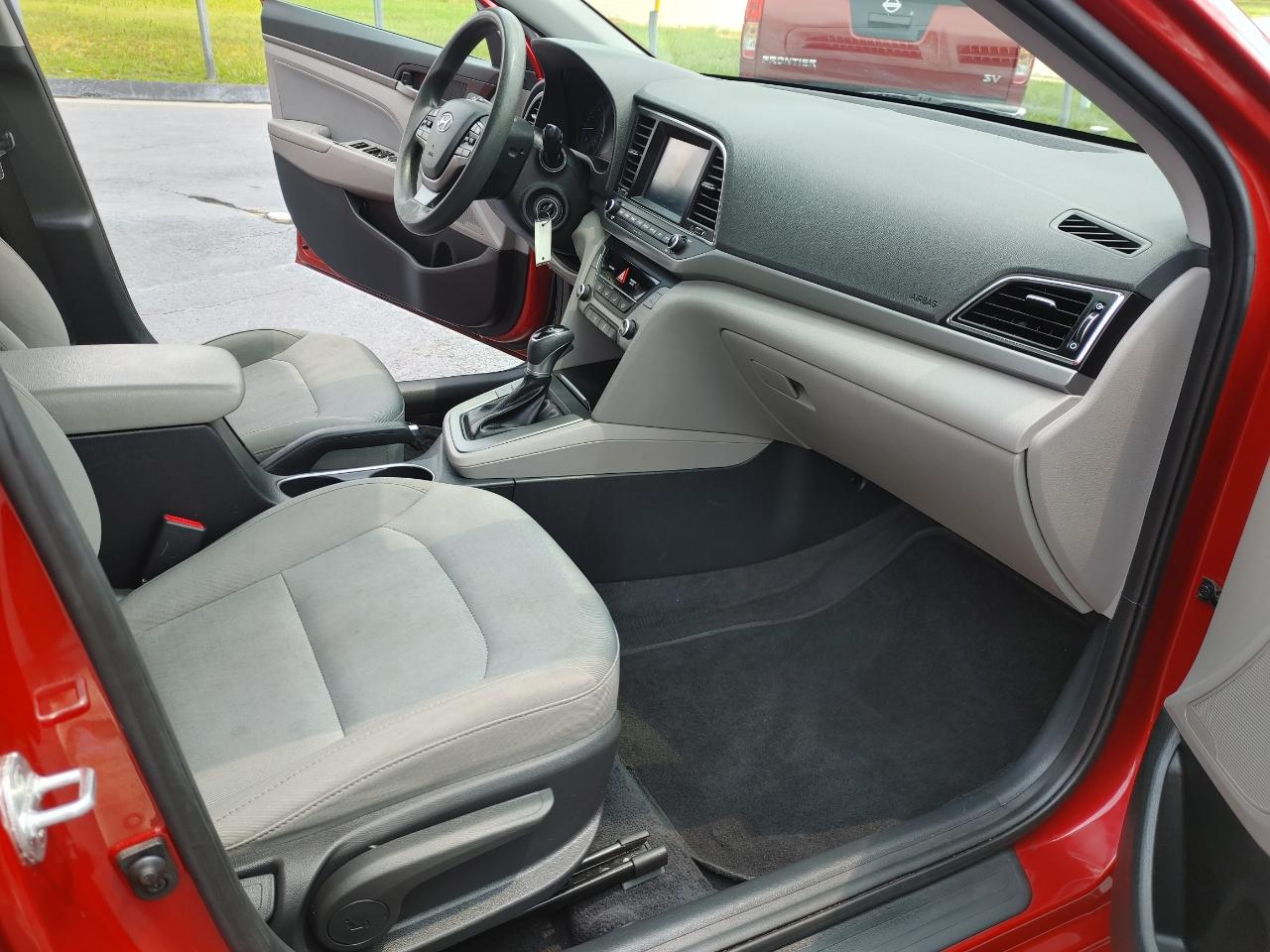 Hyundai Elantra SEL 2018