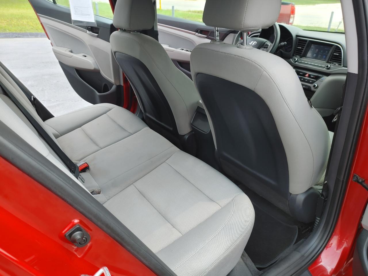 Hyundai Elantra SEL 2018
