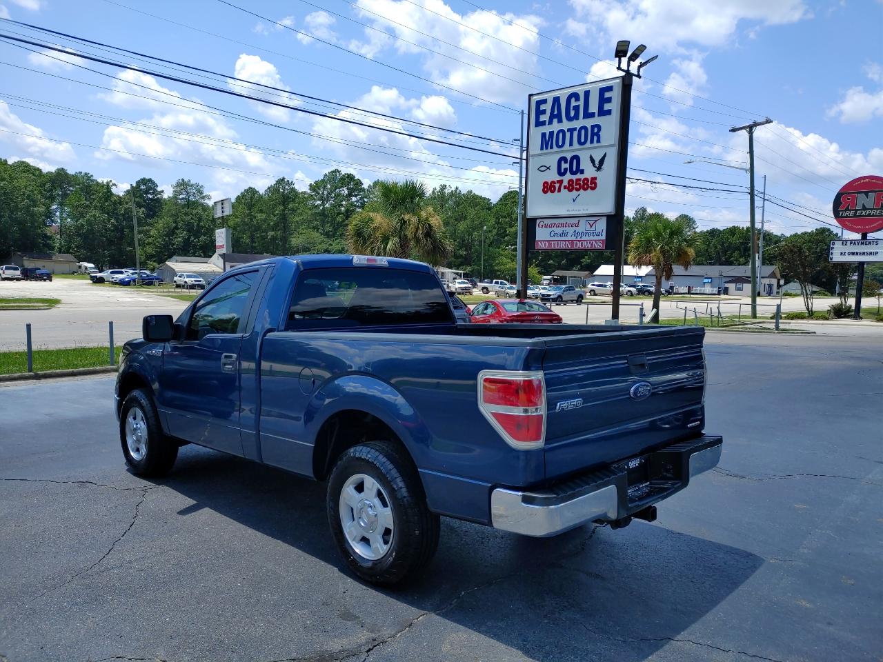 Ford F-150 Reg Cab 120" XLT 2013