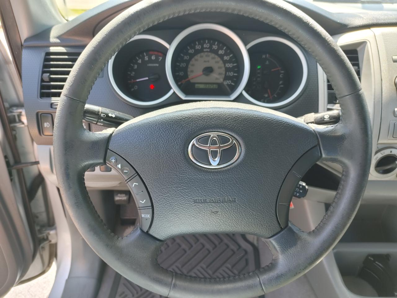 Toyota Tacoma 2WD Dbl LB V6 AT PreRunner (Natl) 2008
