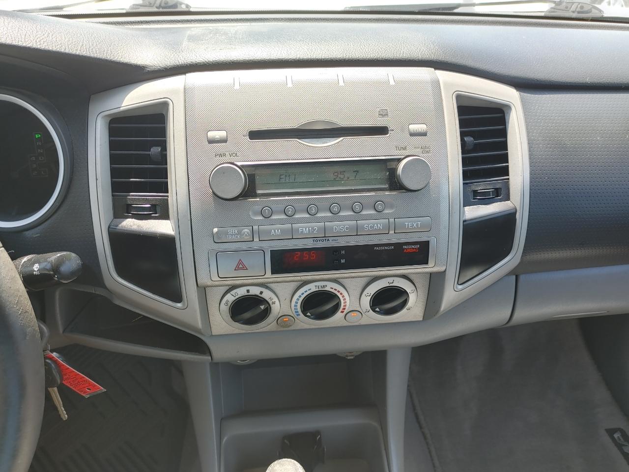 Toyota Tacoma 2WD Dbl LB V6 AT PreRunner (Natl) 2008