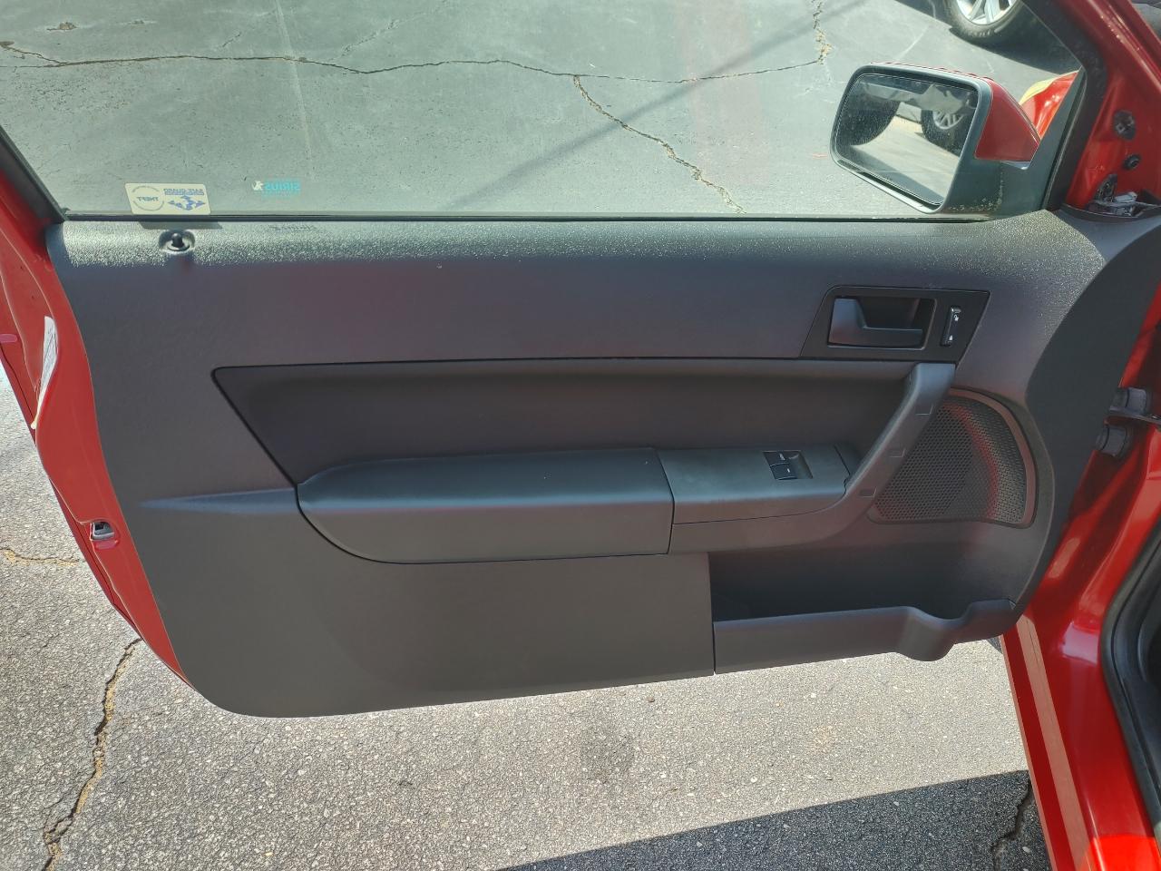 Ford Focus 2dr Cpe SE 2009