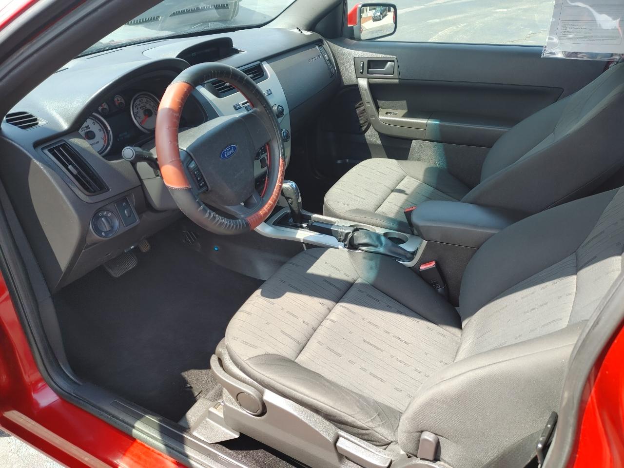 Ford Focus 2dr Cpe SE 2009