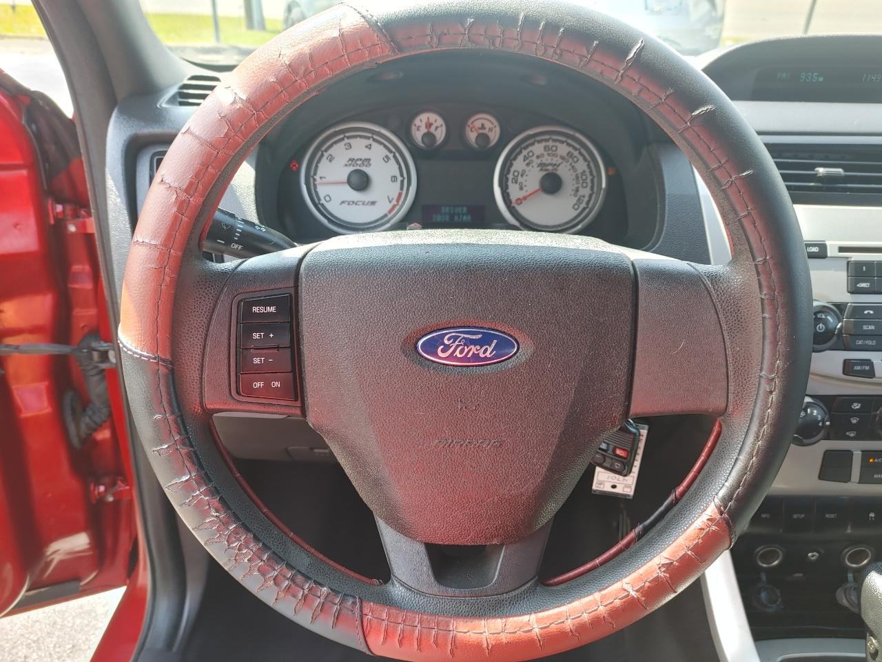 Ford Focus 2dr Cpe SE 2009