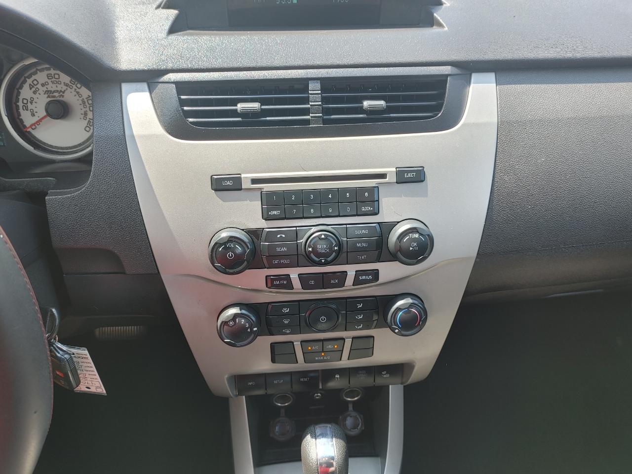 Ford Focus 2dr Cpe SE 2009