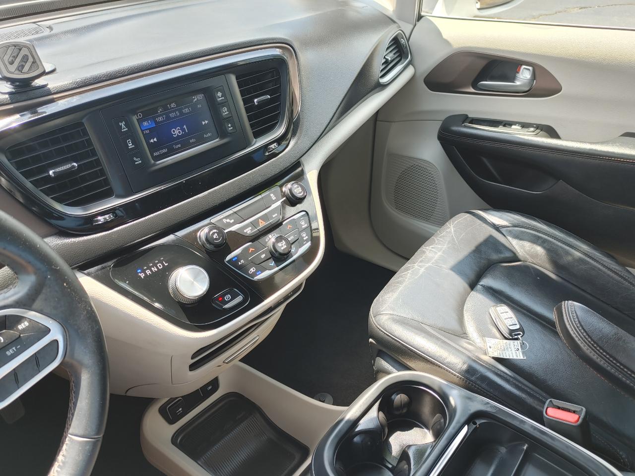 Chrysler Pacifica Touring-L 2017