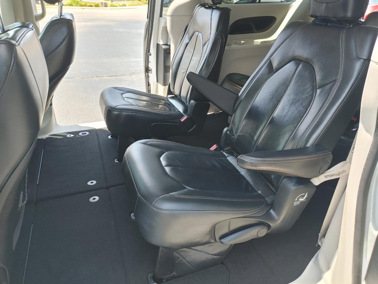 Chrysler Pacifica Touring-L 2017