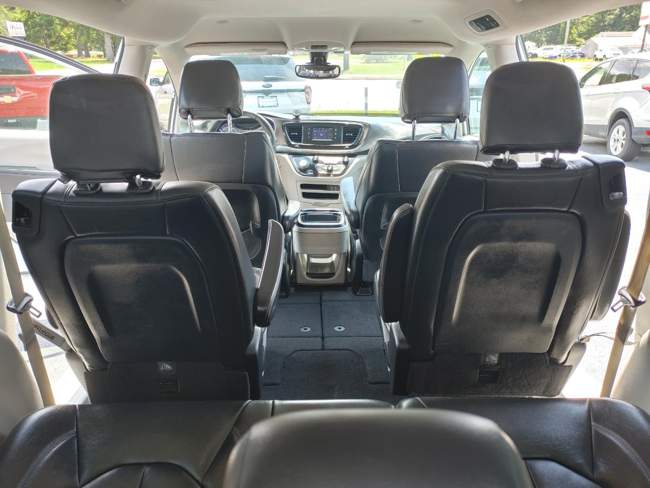 Chrysler Pacifica Touring-L 2017