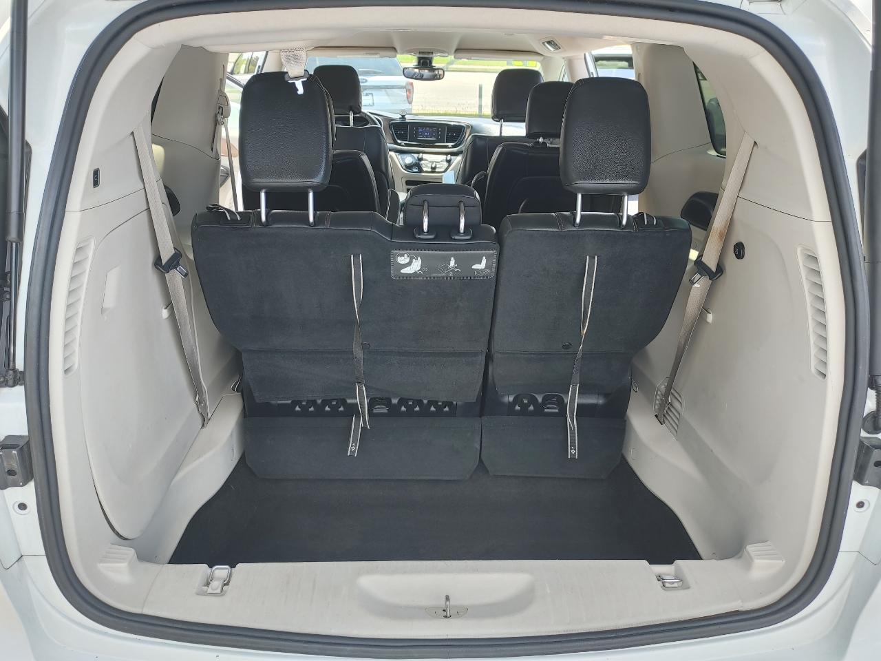 Chrysler Pacifica Touring-L 2017