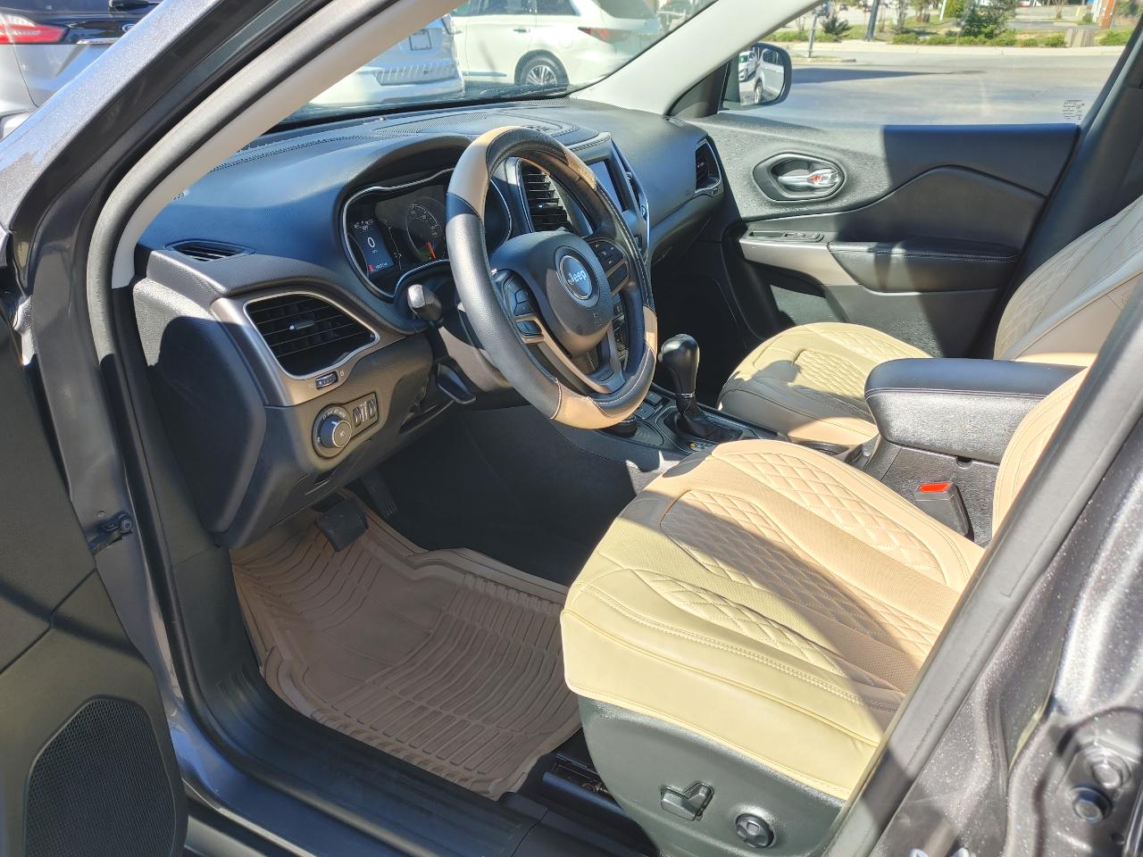 Jeep Cherokee Latitude Plus 4x4 2019