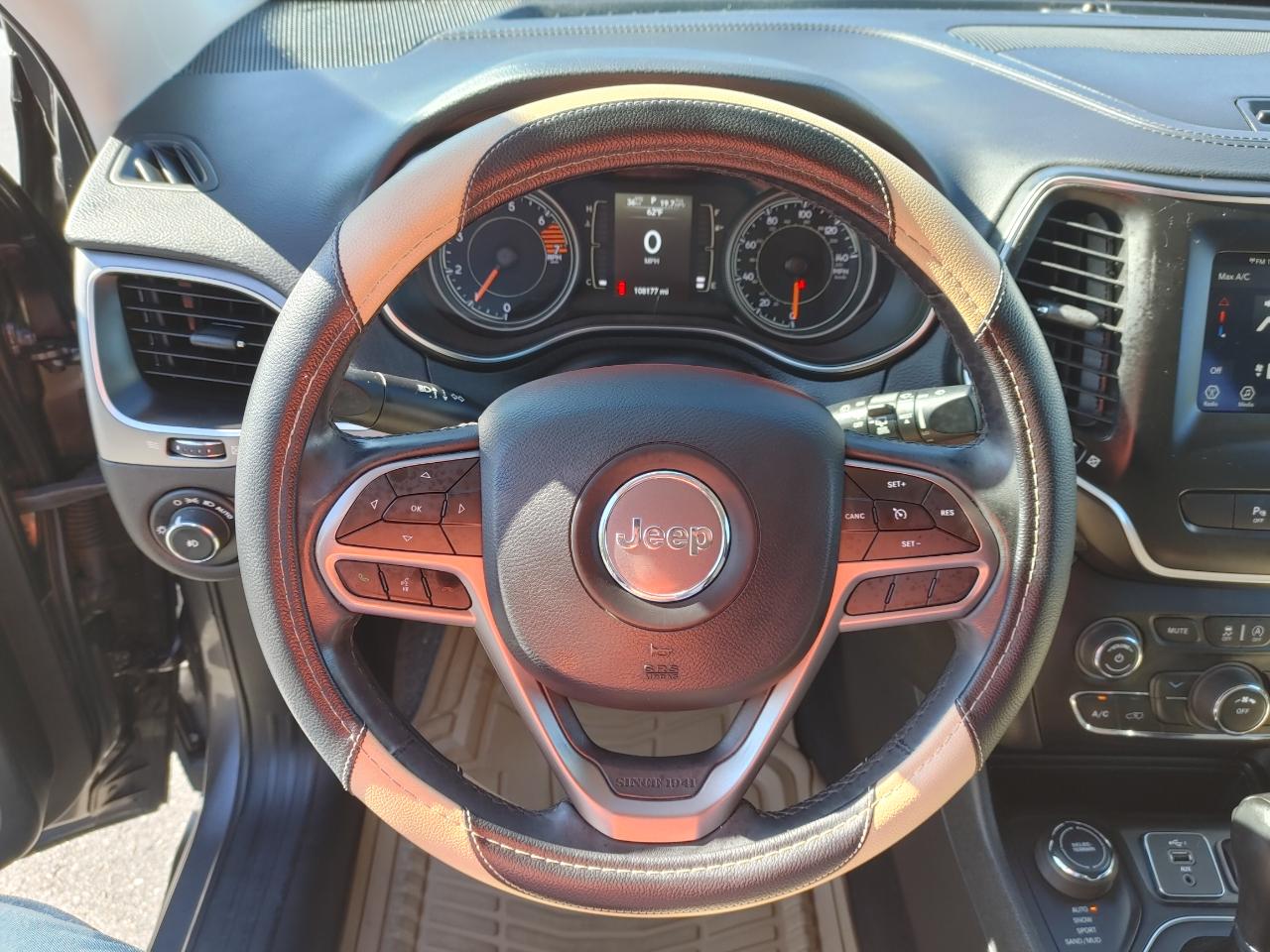Jeep Cherokee Latitude Plus 4x4 2019