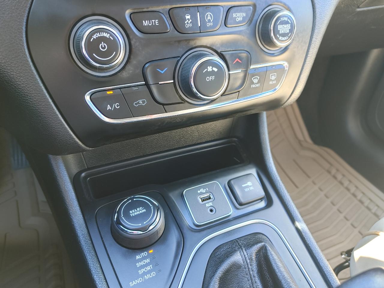 Jeep Cherokee Latitude Plus 4x4 2019