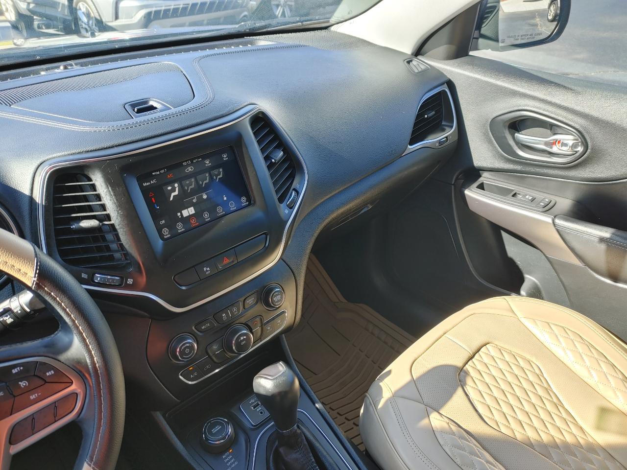 Jeep Cherokee Latitude Plus 4x4 2019