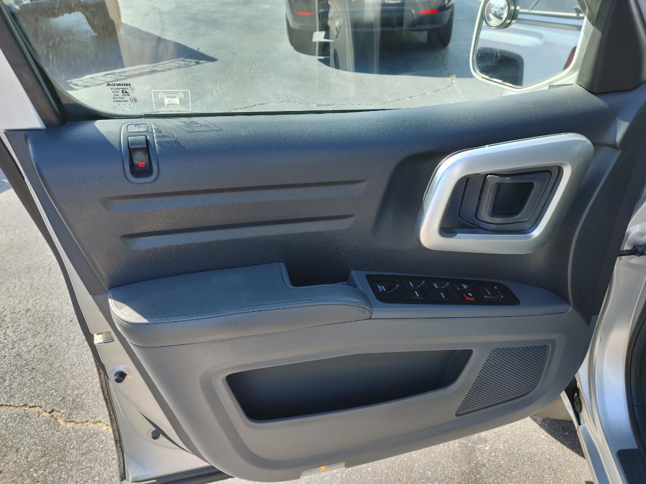Honda Ridgeline 4WD Crew Cab RTL w/Lthr 2008