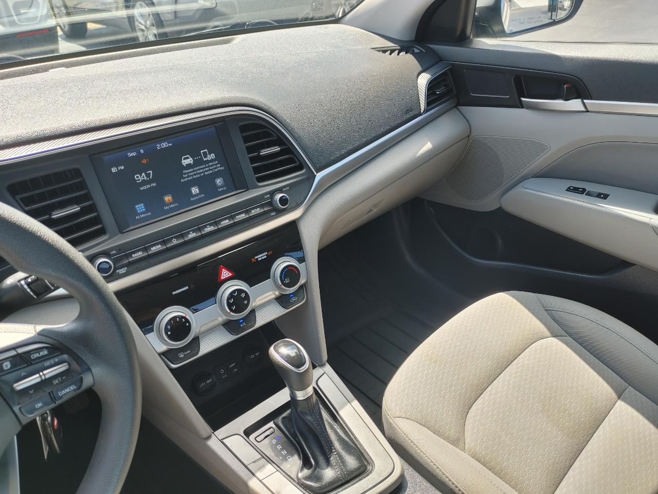 Hyundai Elantra SEL 2019