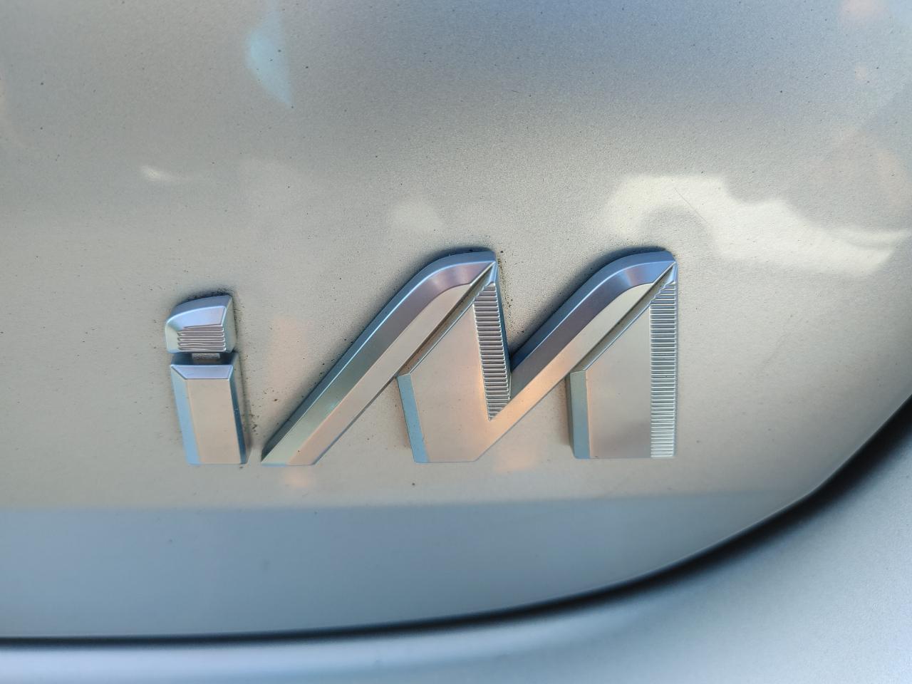 Scion iM 4D Hatchback 2016