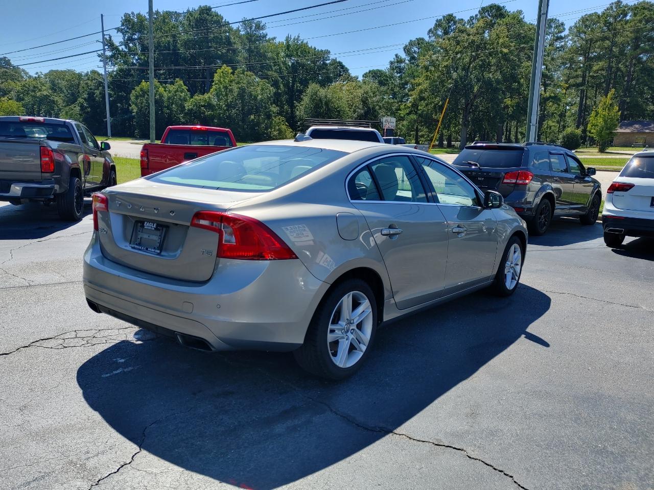 Volvo S60 2015.5 4dr Sdn T5 Drive-E Premier FWD 2015