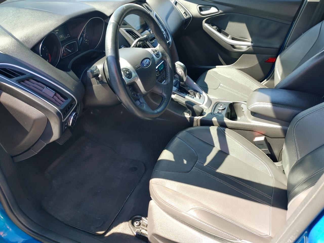 Ford Focus Titanium 4D Hatchback 2014