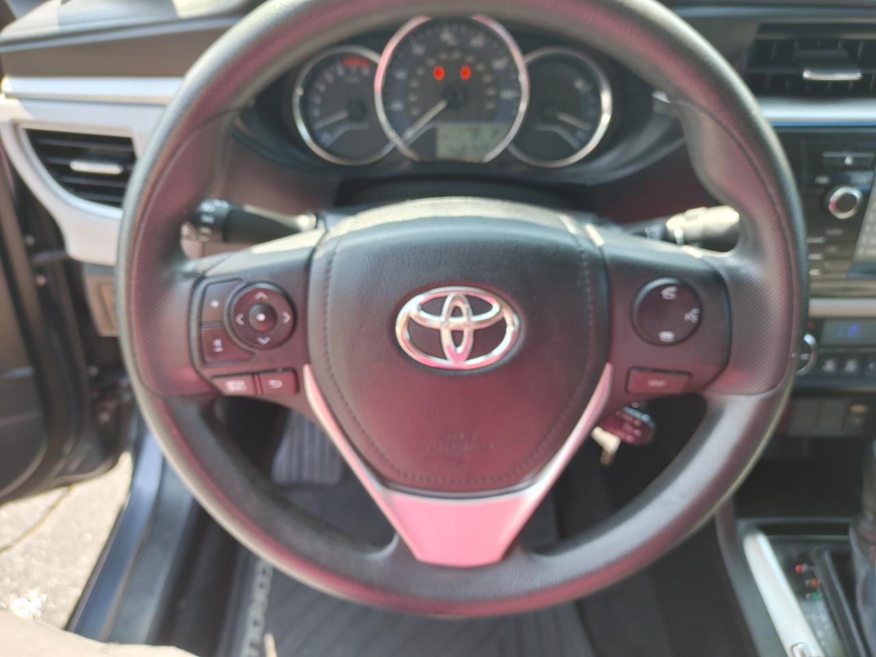 Toyota Corolla LE 2015