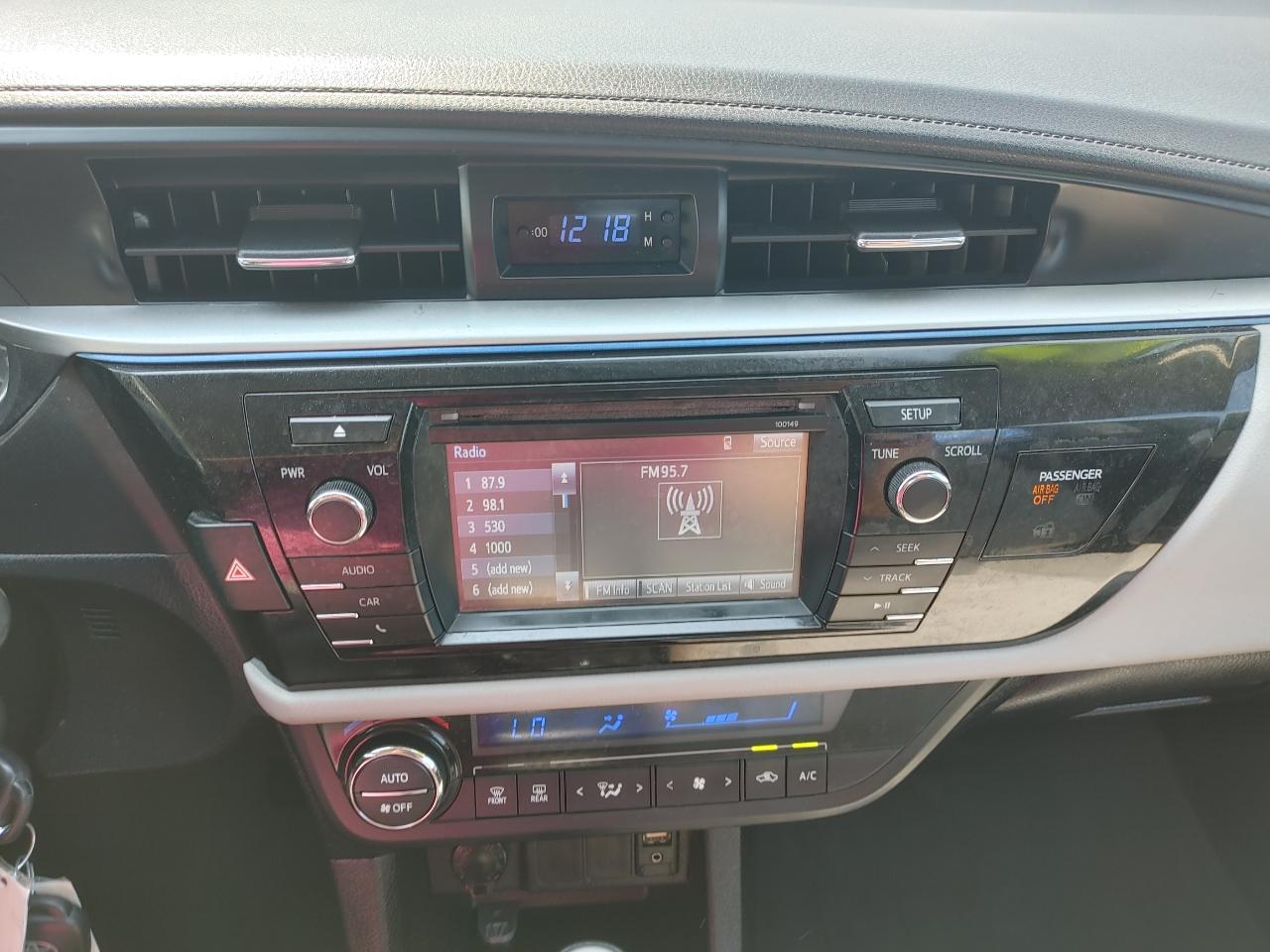 Toyota Corolla LE 2015