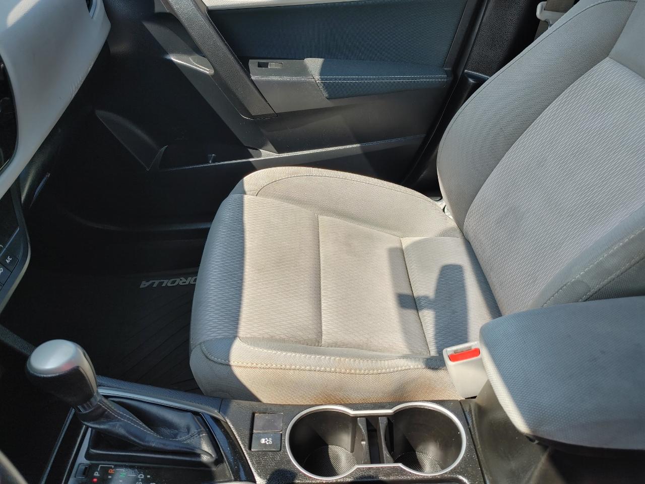 Toyota Corolla LE 2015
