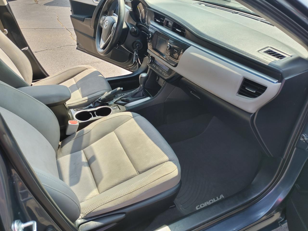 Toyota Corolla LE 2015