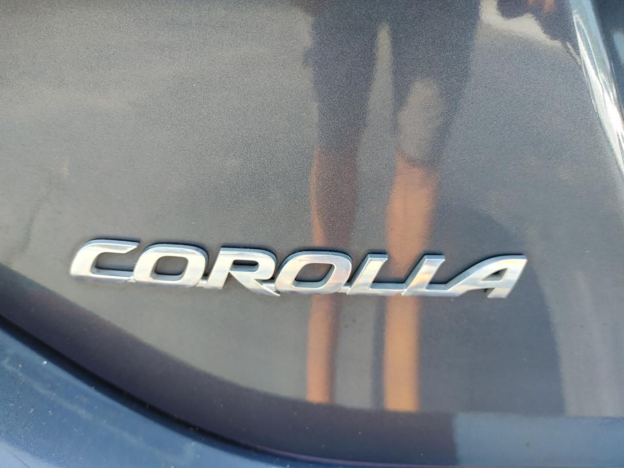 Toyota Corolla LE 2015