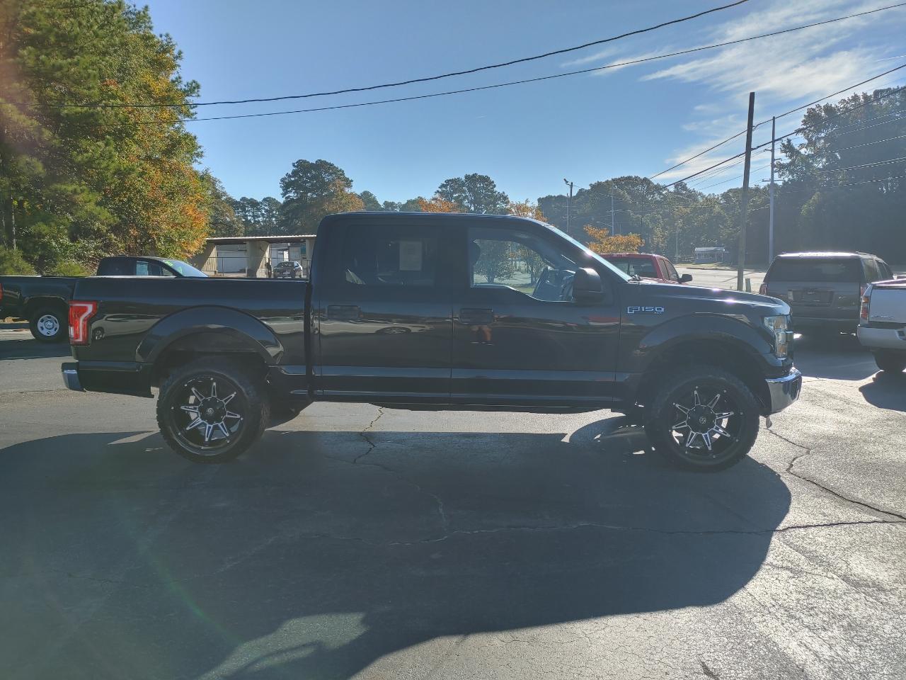 Ford F-150 XLT SuperCrew Short Box 2WD 2015