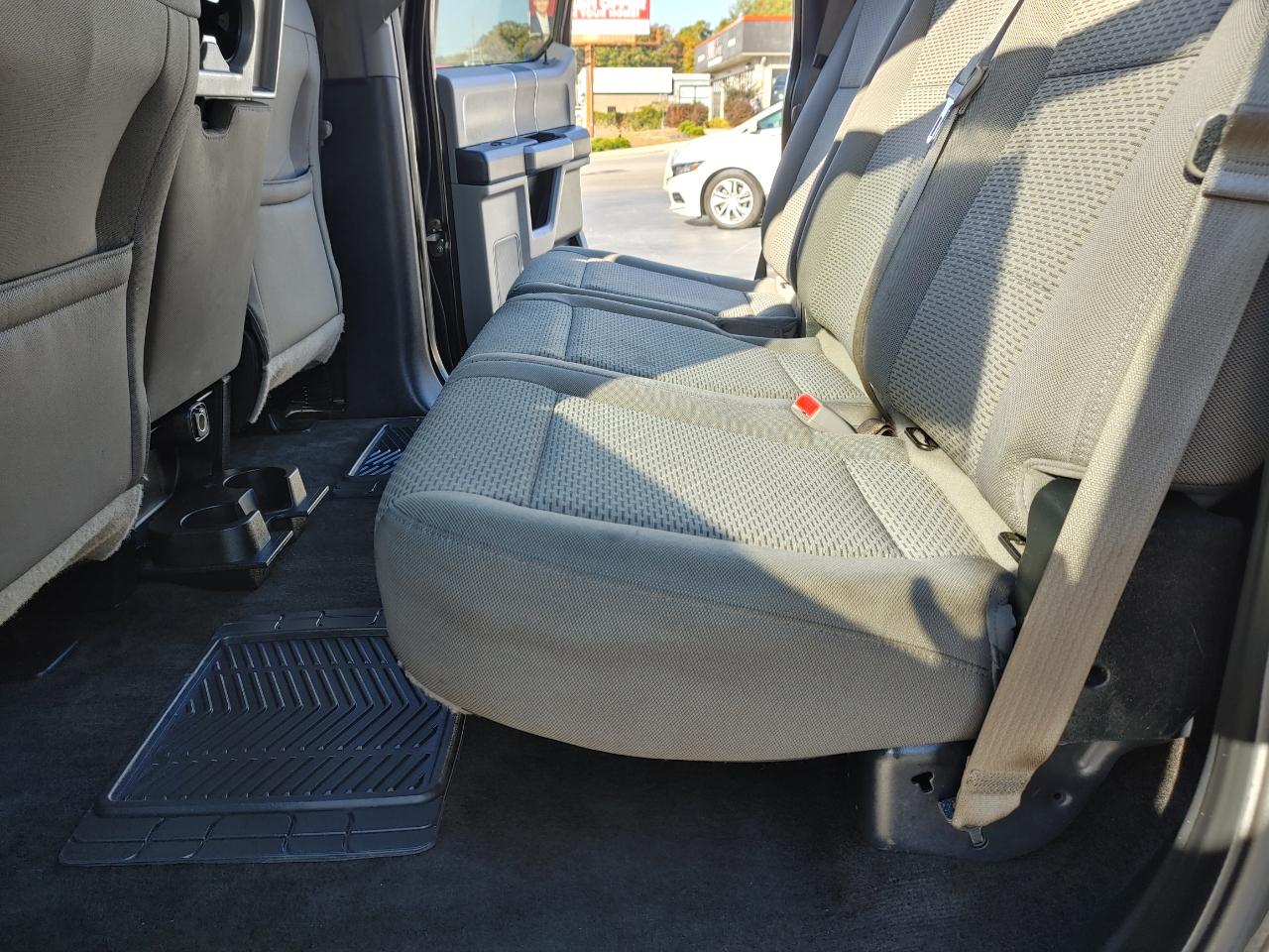 Ford F-150 XLT SuperCrew Short Box 2WD 2015