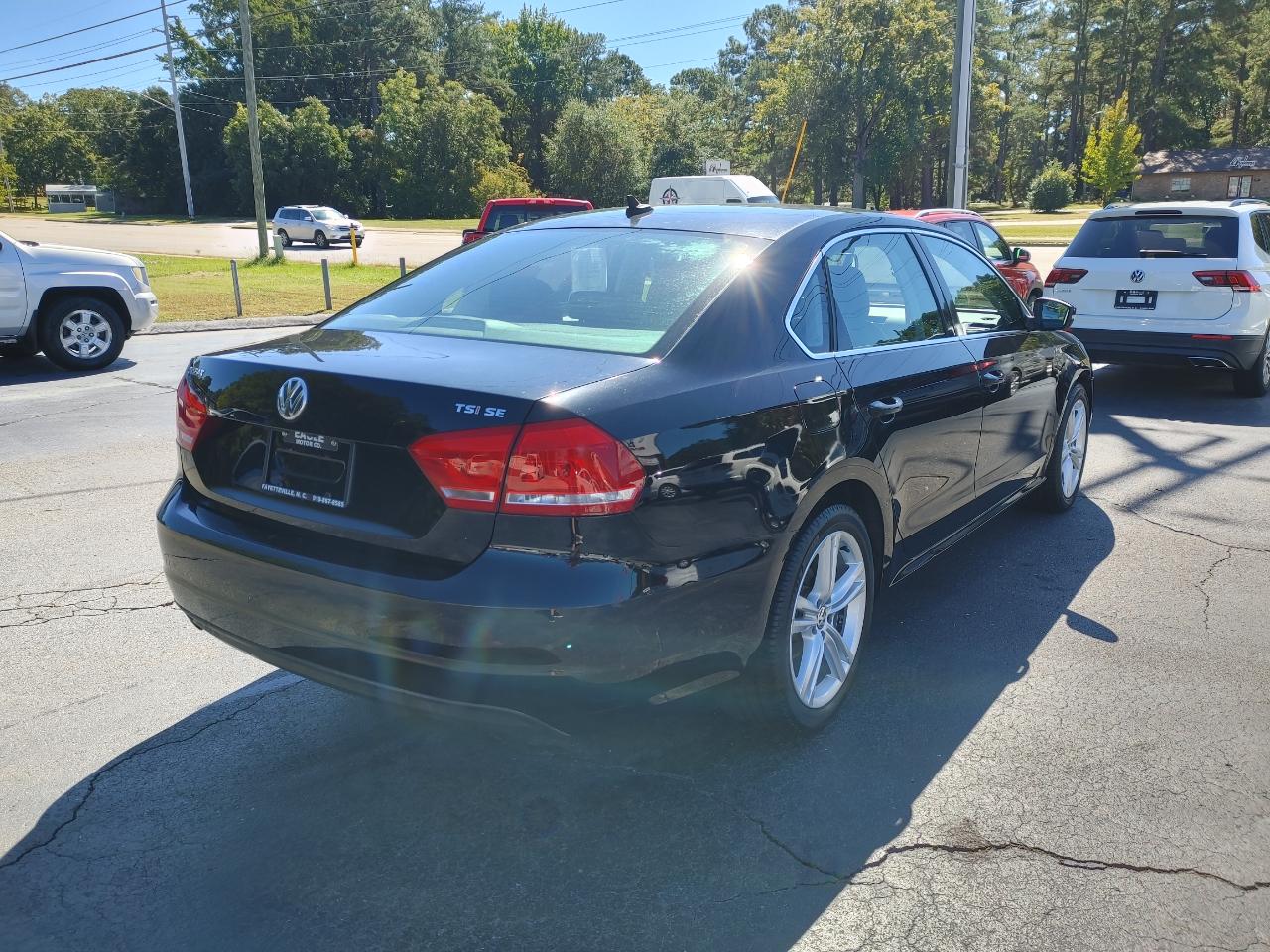 Volkswagen Passat 1.8T SE AT 2014