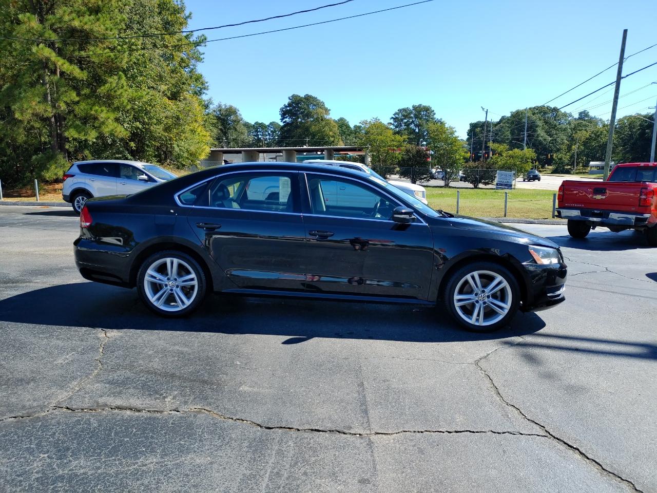 Volkswagen Passat 1.8T SE AT 2014