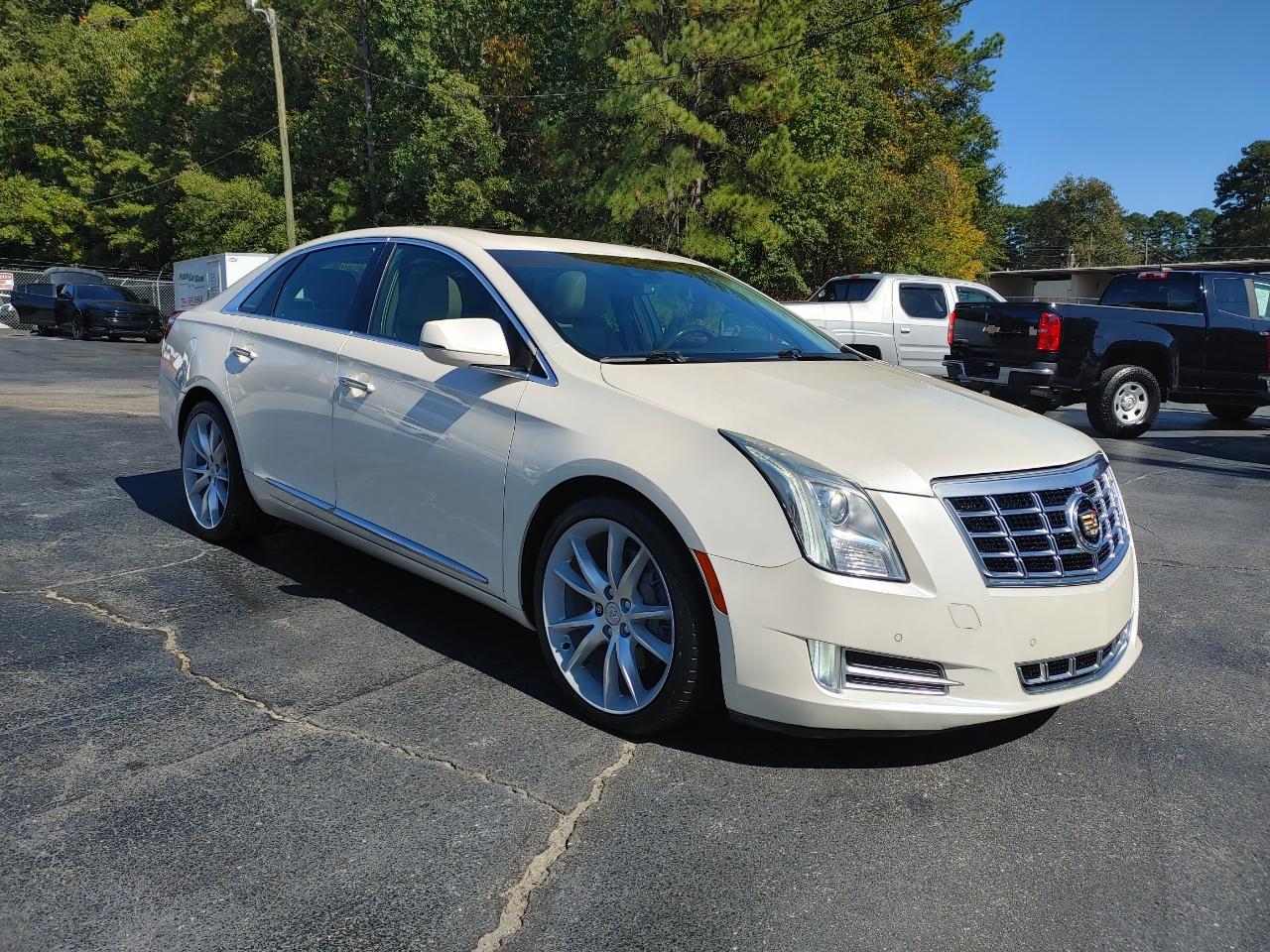 Cadillac XTS Premium FWD 2013