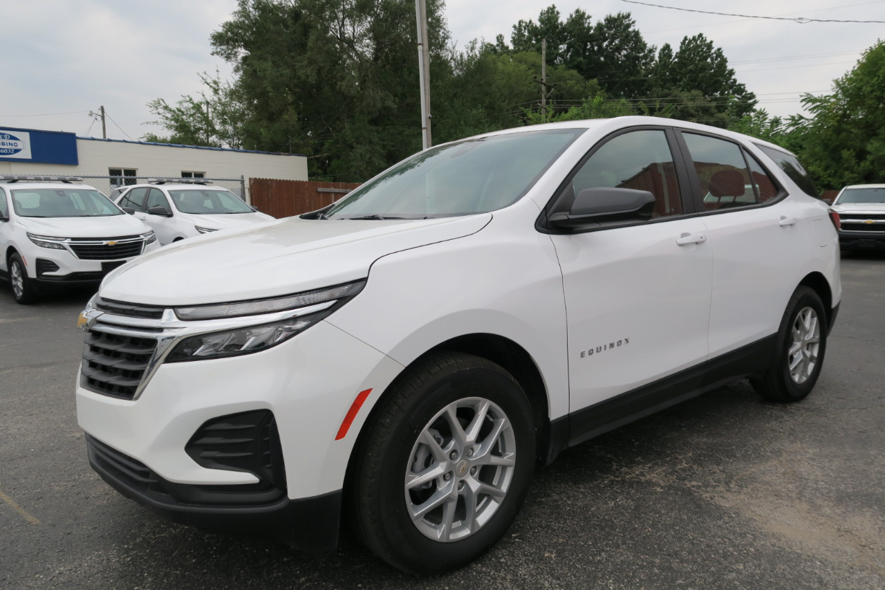 Chevrolet Equinox FWD 4dr LS w/1FL 2024